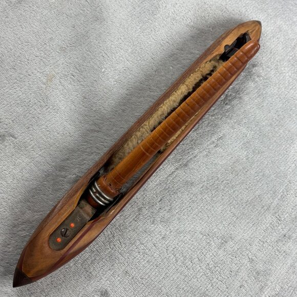 Vintage Wooden Weaving Loom Boat Shuttle With Bobbin & Felt Lining 15" - Picture 8 of 12